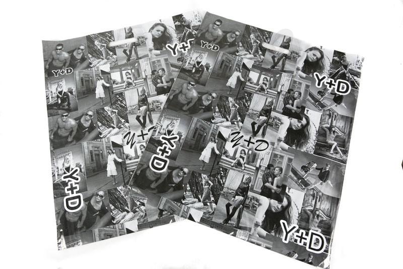 Bolsas de plástico con asa troquelada en fotos en blanco y negro 50X60 cm - 100 unidades