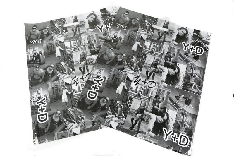 Bolsas de plástico con asa troquelada en fotos en blanco y negro 50X60 cm - 100 unidades