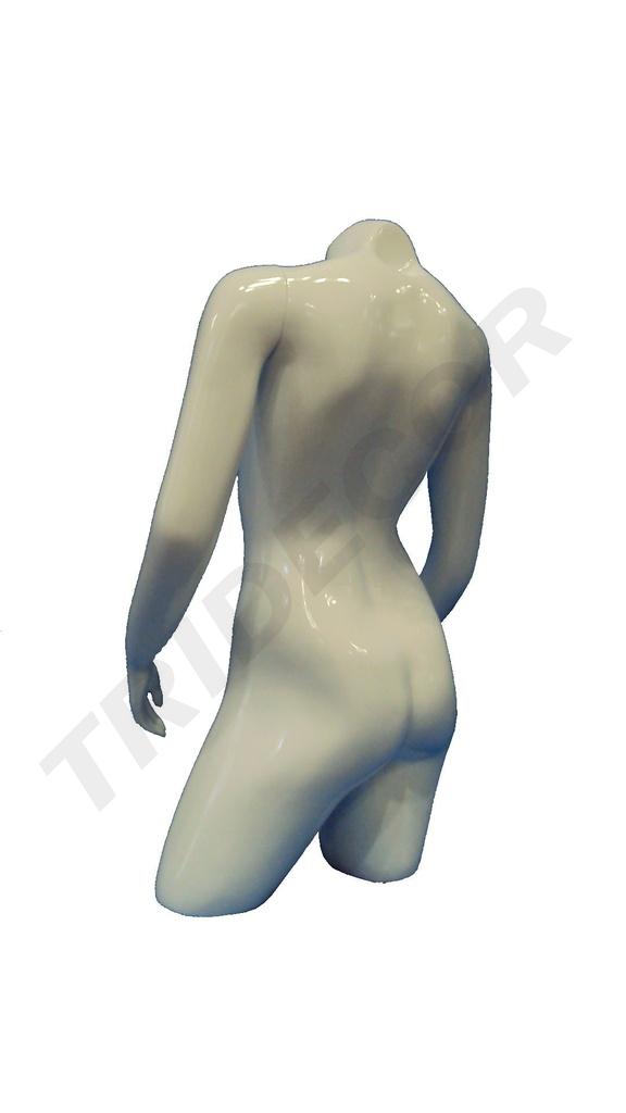 040269-Busto-de-mujer-en-blanco-brillo-con-brazos-tridecor