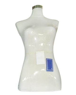 Busto de mujer, tela blanca