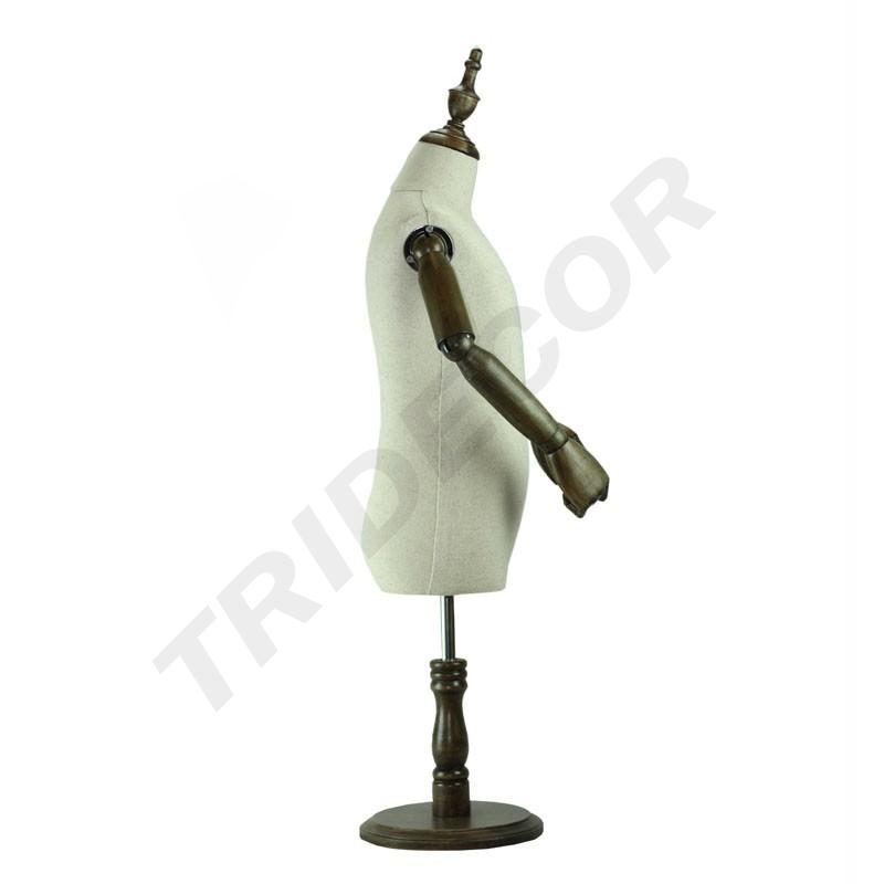 040379-Busto-infantil-ajustable-en-lino-con-brazos-articulados-tridecor