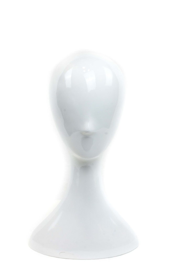 Cabeza de una mujer lacada en blanco