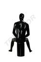 040279-Maniquí-de-hombre-sentado-negro-brillo-tridecor