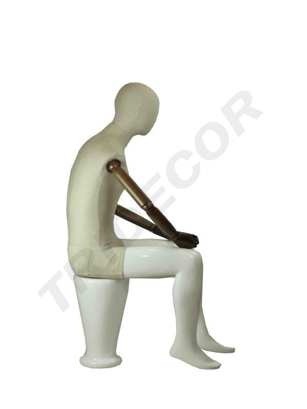 Maniquí de hombre sentado con brazos articulados de tela y fibra de vidrio blanco brillante
