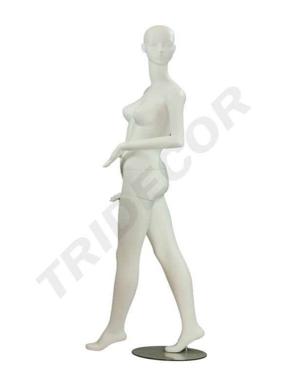 040783-maniquí-de-mujer-blanco-mate-con-rostro-posando-tridecor
