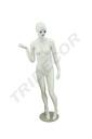 Maniquí femenino en blanco mate con pestañas azules y cabello esculpido