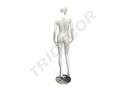 Maniquí femenino de fibra de vidrio blanco mate con pestañas azules y bios rojos