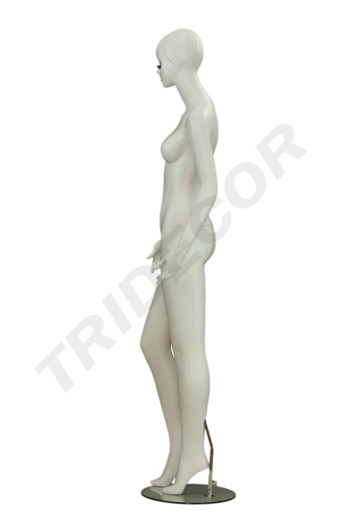 Maniquí femenino de fibra de vidrio blanco mate con pestañas azules y bios rojos