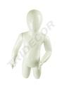 040862-Maniquí-infantil-niño-arrodillado-blanco-brillo-2-3-años-tridecor