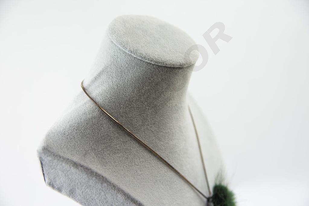 Expositor de Collares de Terciopelo Gris 39X23.5X12cm