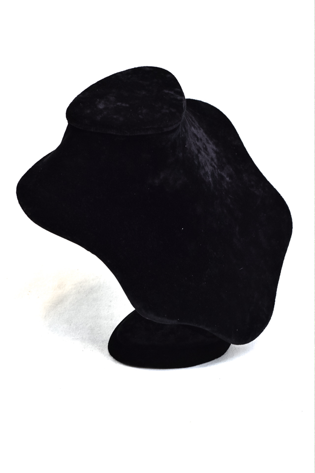 Exhibidor grande de collar de terciopelo negro