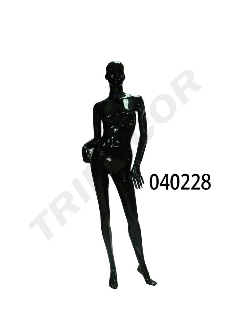 Maniquí femenino negro brillante con características