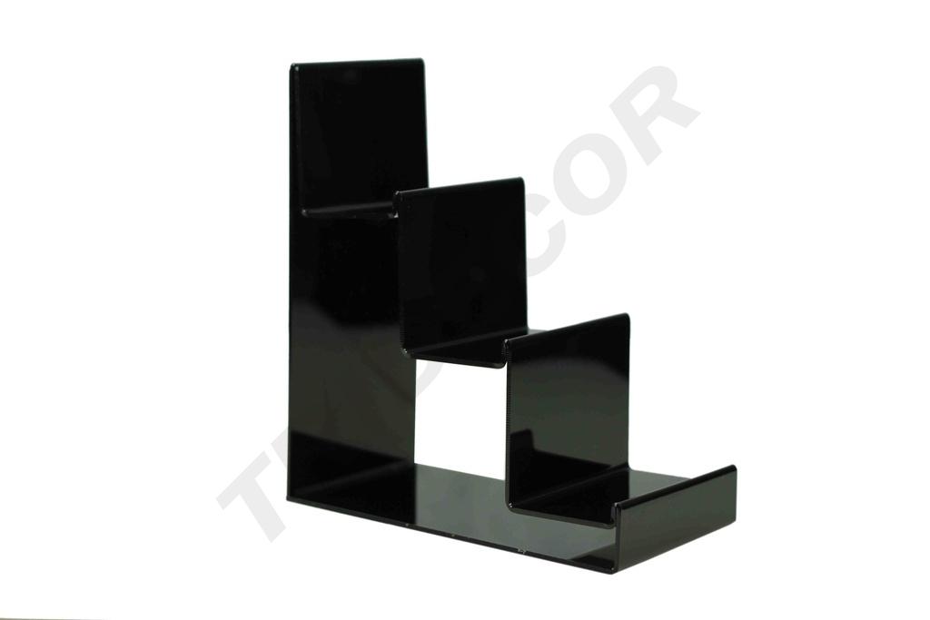 007142-Expositor-Metacrilato-Negro-Escalera-Tres-Alturas-tridecor