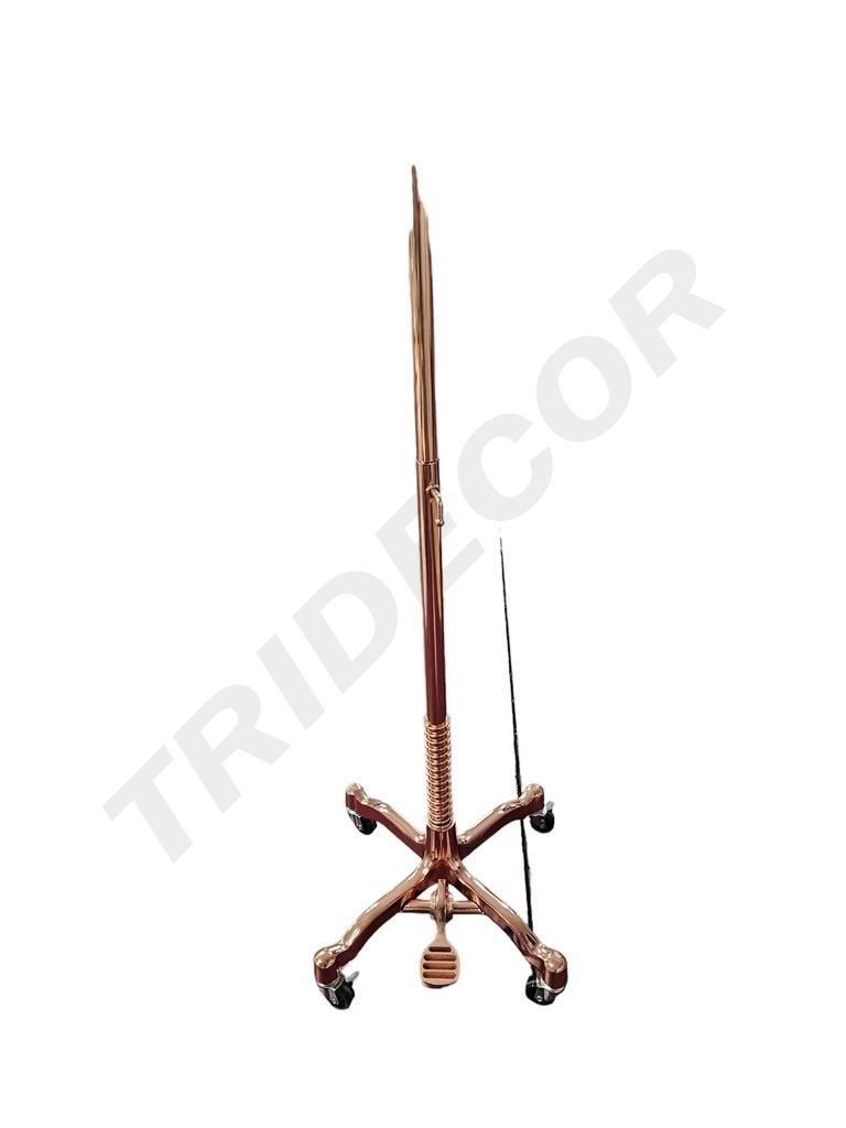 041020-Pie-con-ruedas-para-maniquí-color-cobre-tridecor