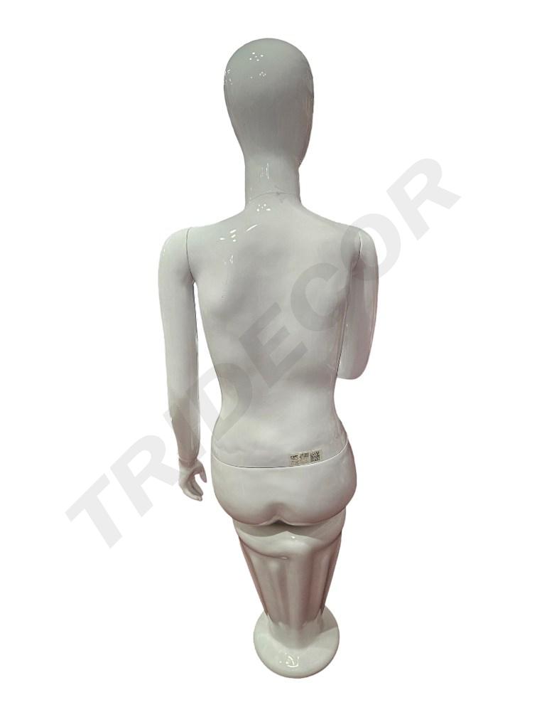 040694-Maniquí-de-mujer-abstracto-sentada-blanco-brillo-tridecor