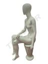 040694-Maniquí-de-mujer-abstracto-sentada-blanco-brillo-tridecor