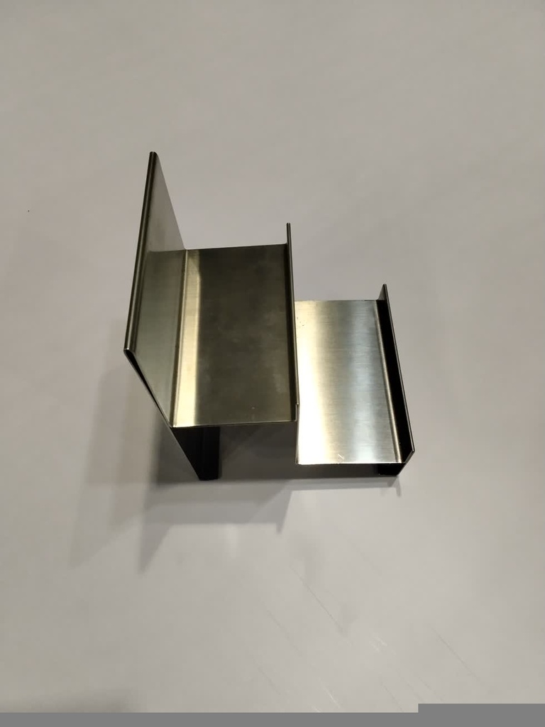 009785-Expositor-Doble-Altura-Con-Tope-Acero-Mate-tridecor