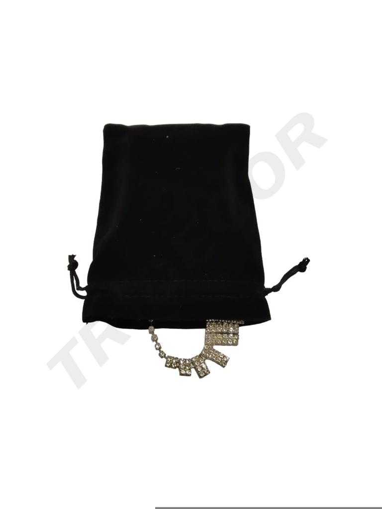 3-Bolsas-cierre-cordón-en-terciopelo-negro-12-x-17-cm-tridecor