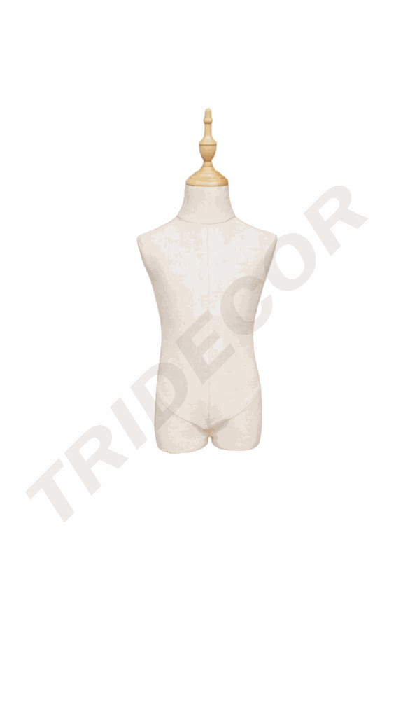 040894-Busto-infantil-en-tela-de-lino-y-madera-clara-tridecor