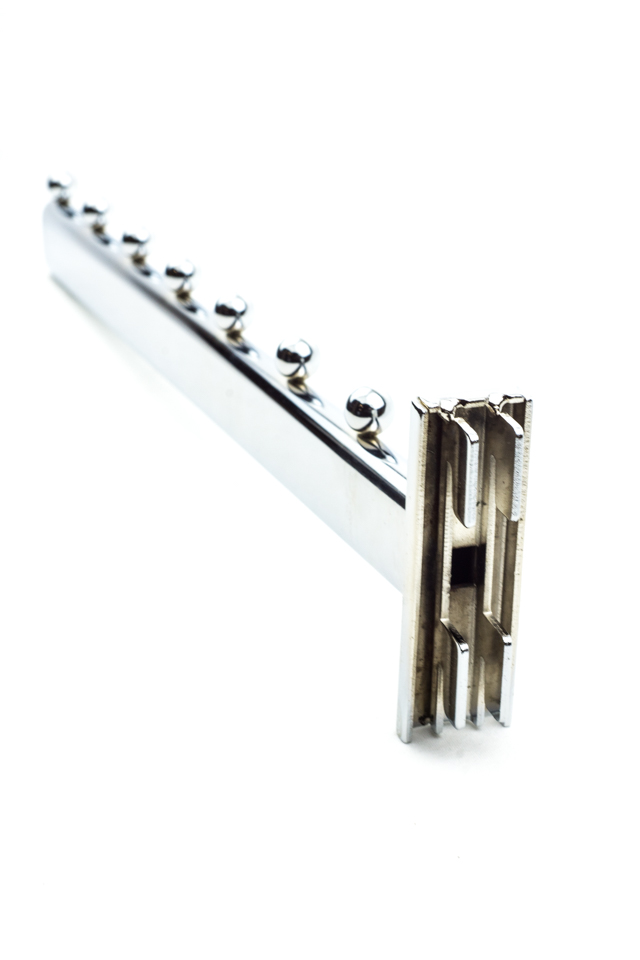 002047-colgador-inclinado-cremallera-7-bolas-tridecor