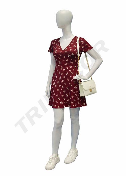 040197-Maniquí-femenino-sin-rostro-blanco-mate-tridecor