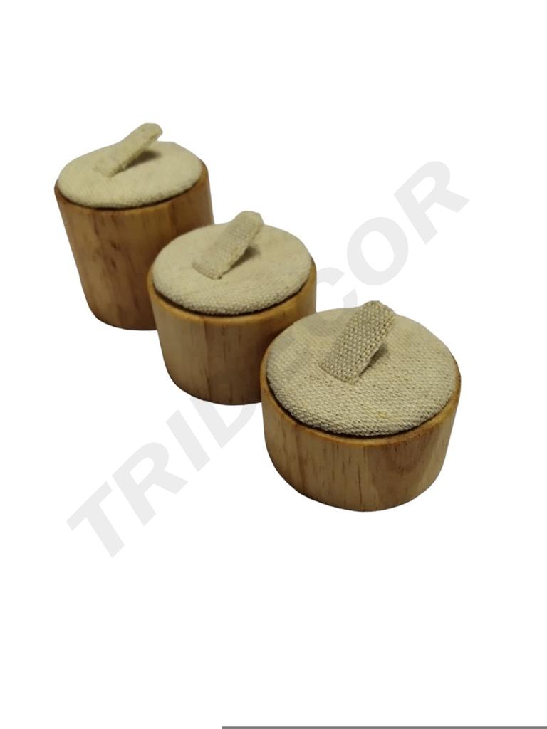 Schmuckdisplay aus Leinen mit Holz