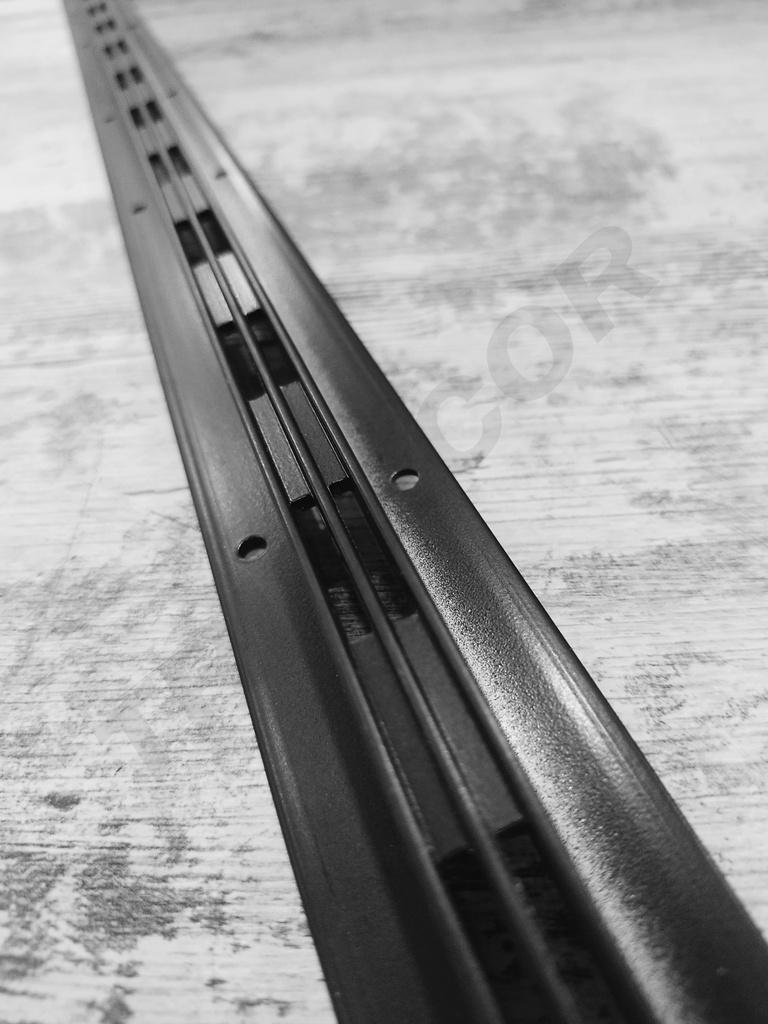 Cremallera Negra Fina 2.4M