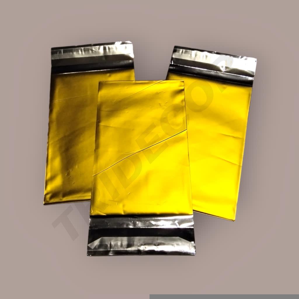 Plicuri metalice aurii cu adeziv 10X15+4cm 100 bucati/pachet