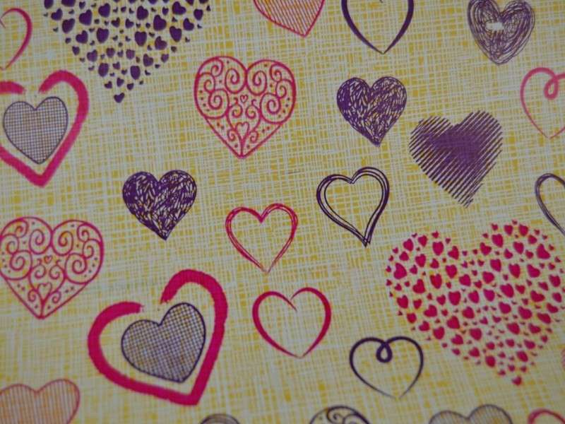 Papel de regalo estampado corazones 31 cm