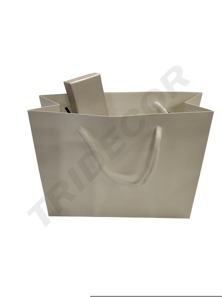 Luxustaschen mit Kordelzuggriff 25X9X20cm Weiß 12 Einheiten