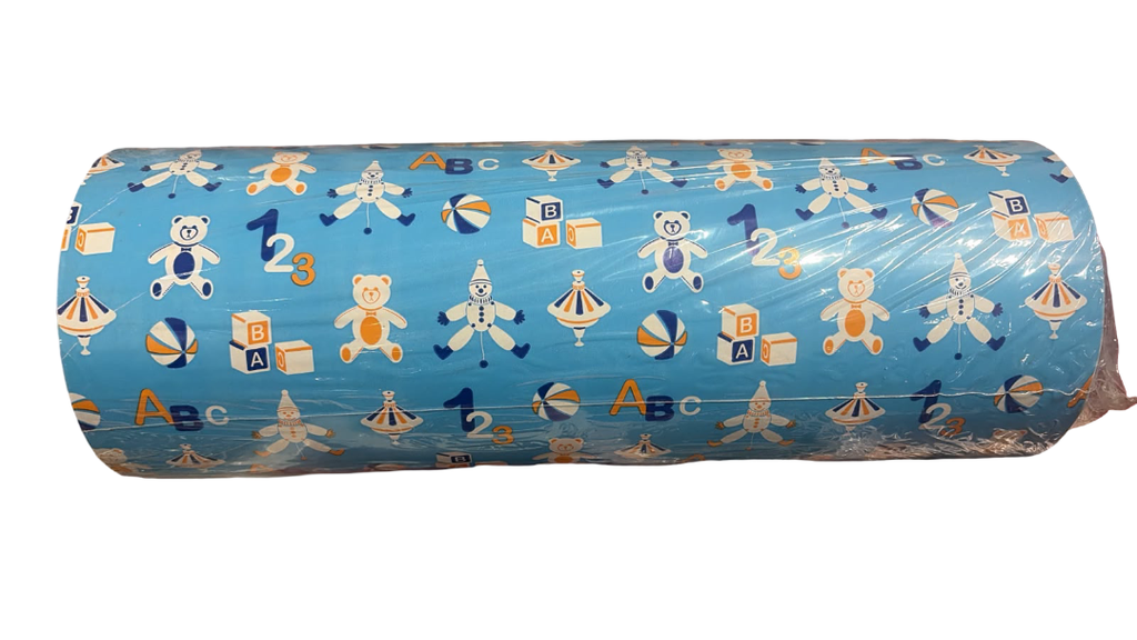 Papel de regalo blanco para niños con insectos y flores