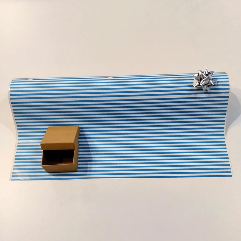 Papier cadeau à rayures bleues 62 cm
