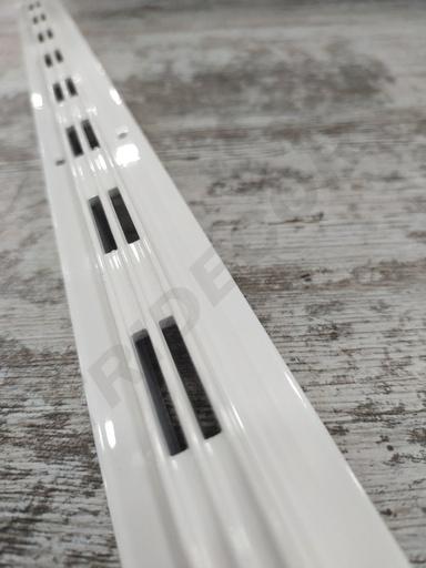 [006201] 细槽双排孔支条白色 Cremallera Aluminio Color Blanco 240cm