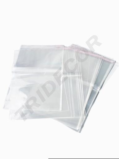 [010296] 带粘贴口翻盖的塑料袋 30X50+4 厘米 Bolsa De Plástico Con Solapa Adhesiva