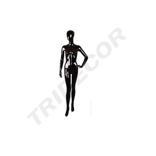 [040779] Glänzende schwarze weibliche Schaufensterpuppe ohne Gesichtszüge mit Hand an der Hüfte
