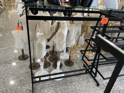 [038225] 双面黑色衣架带玻璃  120x60x140cm 玻璃尺寸 120x30cm